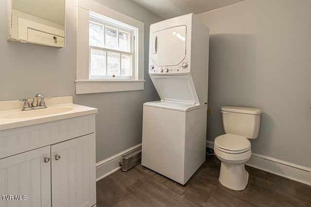 30172 Hillman Highway, Meadowview, VA 24361