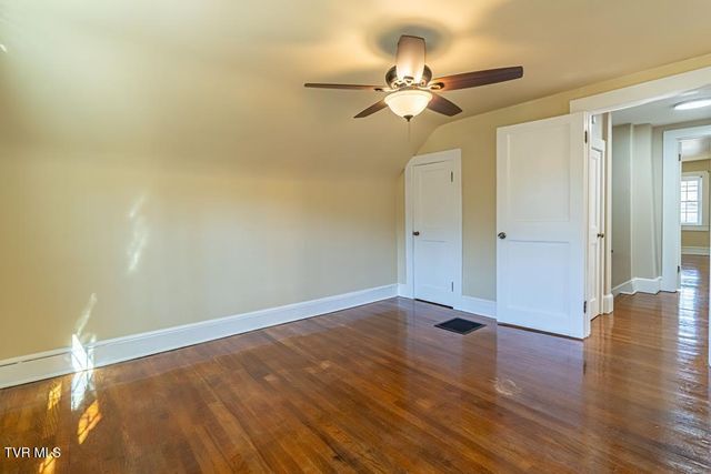 30172 Hillman Highway, Meadowview, VA 24361