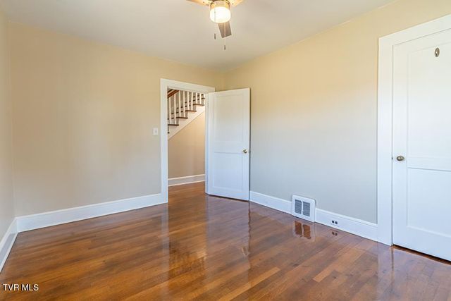 30172 Hillman Highway, Meadowview, VA 24361