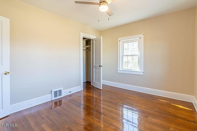 30172 Hillman Highway, Meadowview, VA 24361