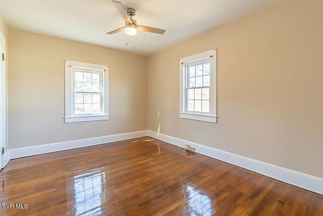 30172 Hillman Highway, Meadowview, VA 24361