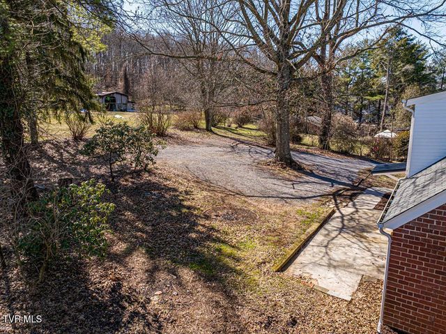 30172 Hillman Highway, Meadowview, VA 24361