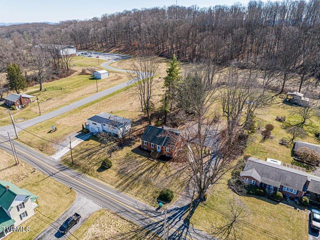 30172 Hillman Highway, Meadowview, VA 24361