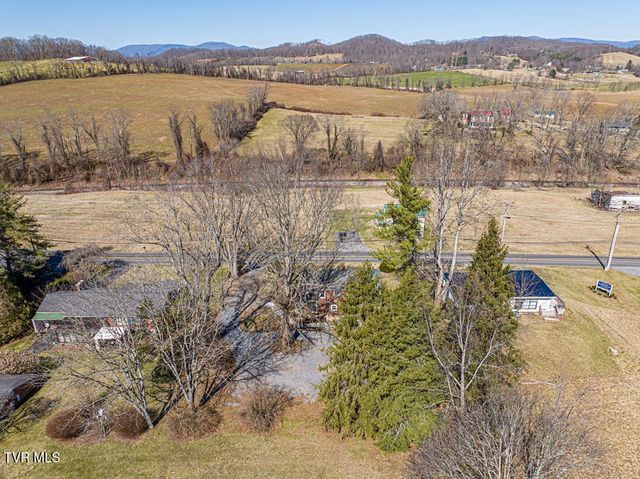 30172 Hillman Highway, Meadowview, VA 24361