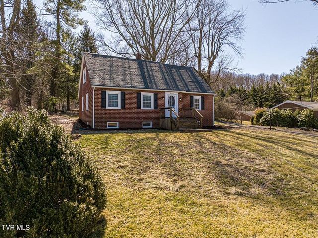 30172 Hillman Highway, Meadowview, VA 24361