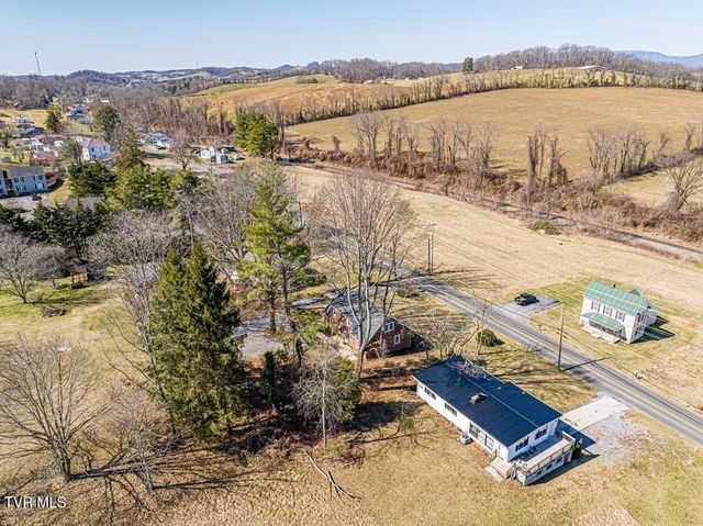 30172 Hillman Highway, Meadowview, VA 24361