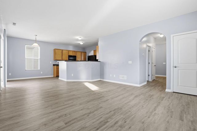 511 Anthem Street, 32, Galloway, OH 43119