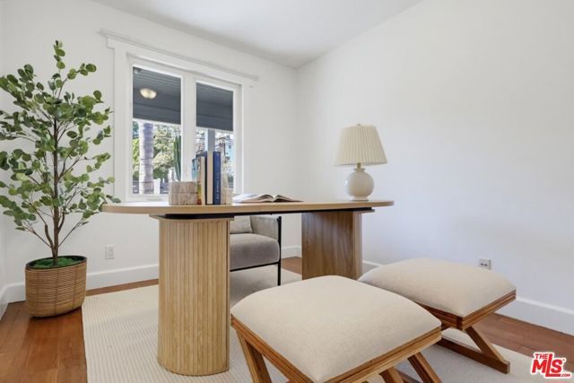 662 N DILLON Street, Los Angeles, CA 90026