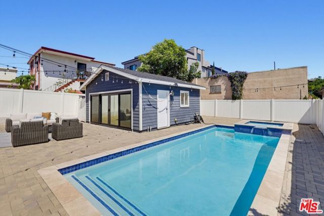 662 N DILLON Street, Los Angeles, CA 90026