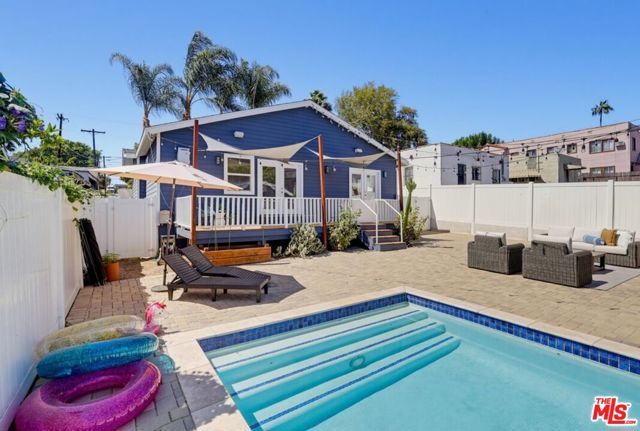 662 N DILLON Street, Los Angeles, CA 90026