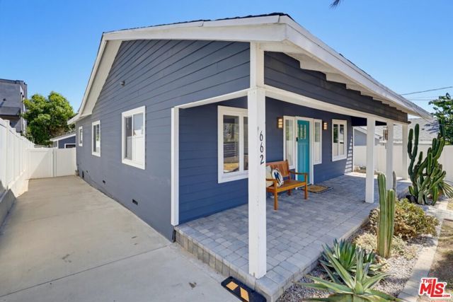 662 N DILLON Street, Los Angeles, CA 90026