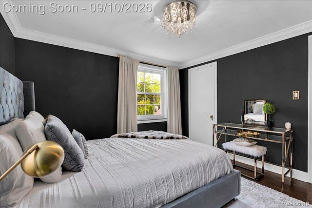 456 Manor Street, Grosse Pointe Farms, MI 48236