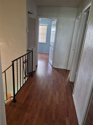 2747 NW 47th Lane 3006, Lauderdale Lakes, FL 33313