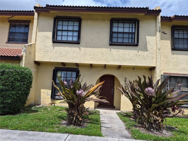 2747 NW 47th Lane 3006, Lauderdale Lakes, FL 33313