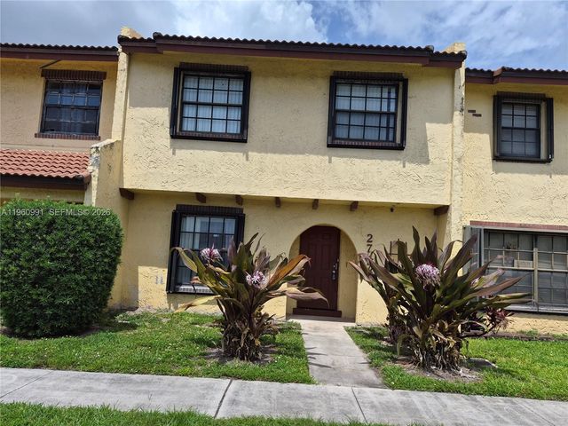 2747 NW 47th Lane 3006, Lauderdale Lakes, FL 33313