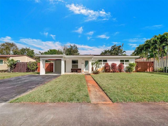 2461 SW 16th Ct, Fort Lauderdale, FL 33312