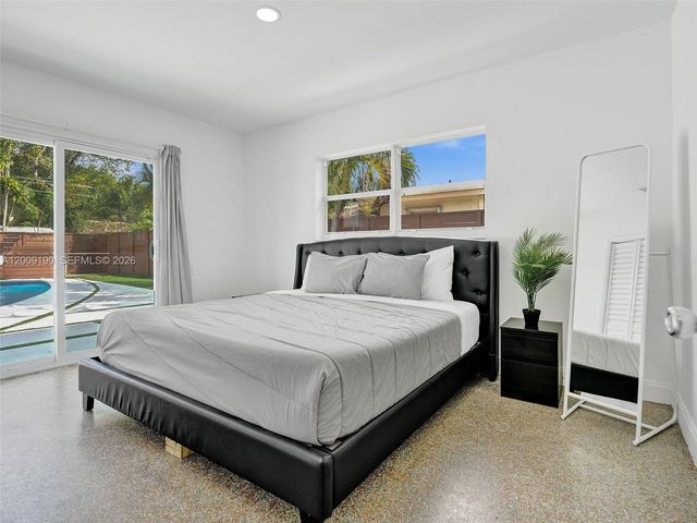 2461 SW 16th Ct, Fort Lauderdale, FL 33312