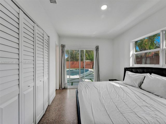 2461 SW 16th Ct, Fort Lauderdale, FL 33312