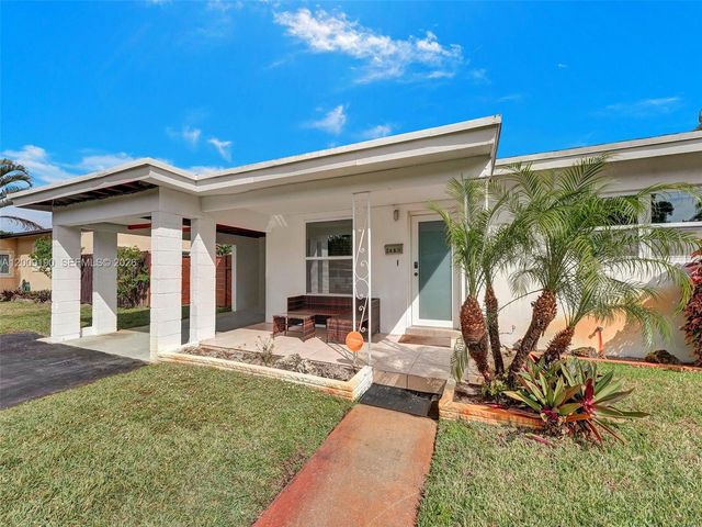 2461 SW 16th Ct, Fort Lauderdale, FL 33312