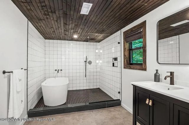 609 Route 32a, Palenville, NY 12463