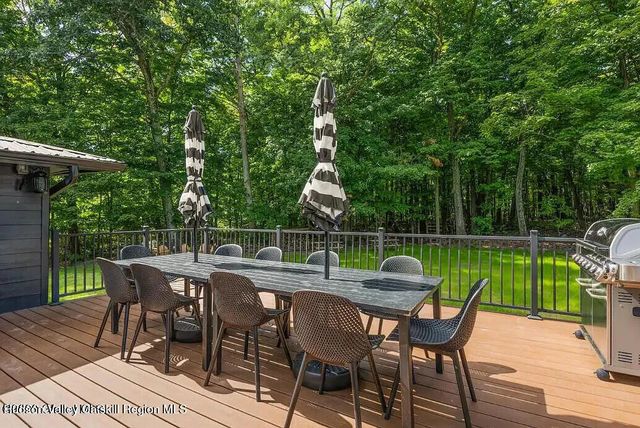 609 Route 32a, Palenville, NY 12463