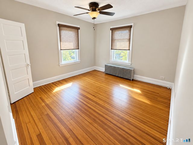 30 Essex Street, Manchester, CT 06040