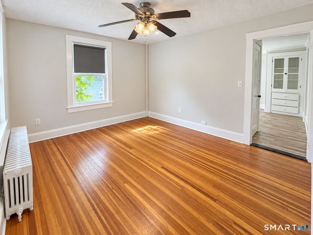 30 Essex Street, Manchester, CT 06040