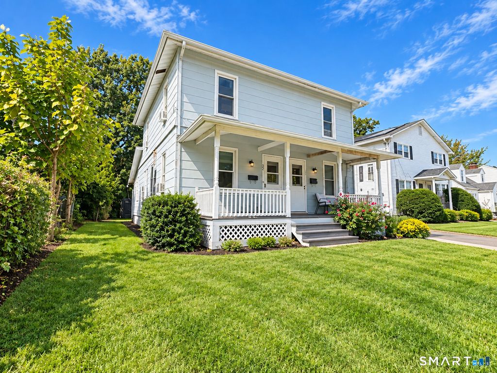 30 Essex Street, Manchester, CT 06040