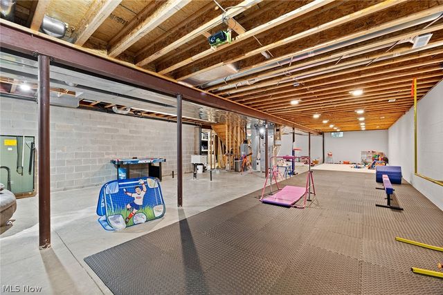 3407 Chadwick Drive, Uniontown, OH 44685