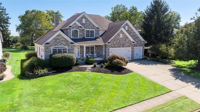 3407 Chadwick Drive, Uniontown, OH 44685