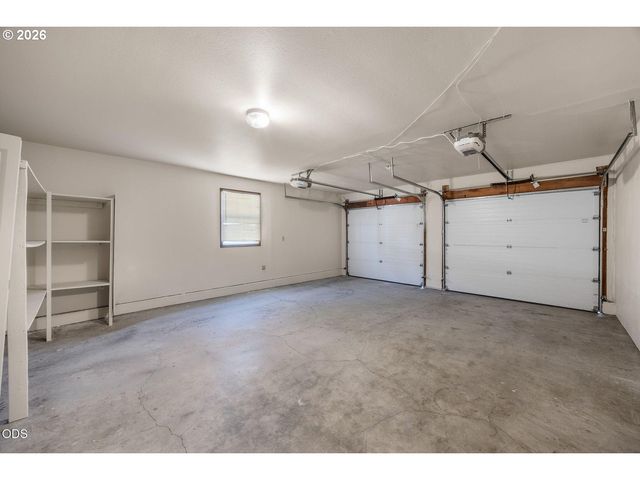 52300 GLENWOOD Dr, La Pine, OR 97739