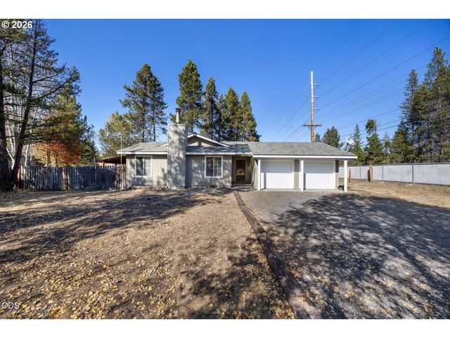 52300 GLENWOOD Dr, La Pine, OR 97739