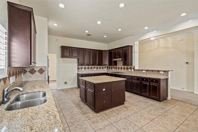 6710 Travis Street, Manvel, TX 77578