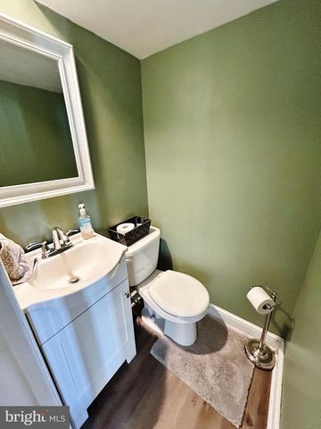 837 FOUNTAIN AVE, Lancaster, PA 17601