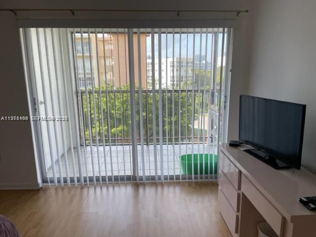 201 178th Dr 533, Sunny Isles Beach, FL 33160