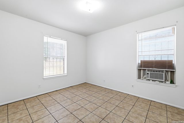 455 Wimberly Blvd, San Antonio, TX 78221