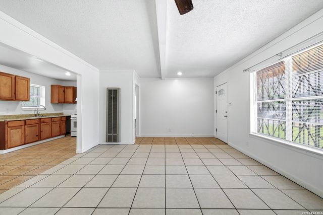 455 Wimberly Blvd, San Antonio, TX 78221
