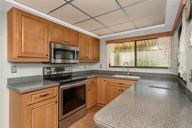 3825 GLEN OAKS MANOR DRIVE, Sarasota, FL 34232