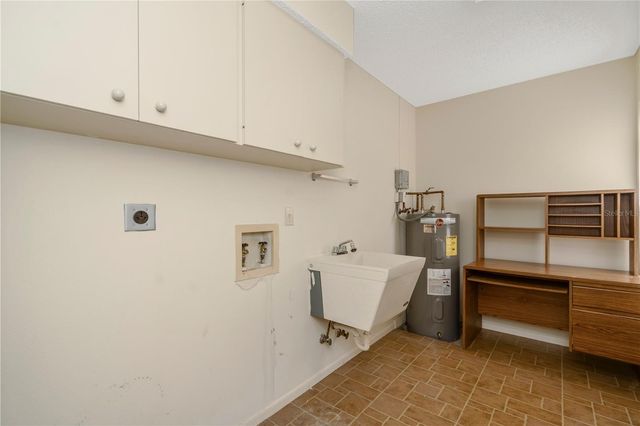 3825 GLEN OAKS MANOR DRIVE, Sarasota, FL 34232