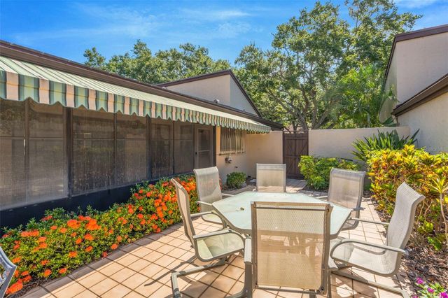 3825 GLEN OAKS MANOR DRIVE, Sarasota, FL 34232