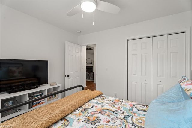 2446 Somerset Place Drive, Winston-salem, NC 27103