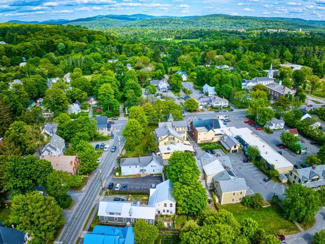 11 Beaver Meadow Road, Norwich, VT 05055