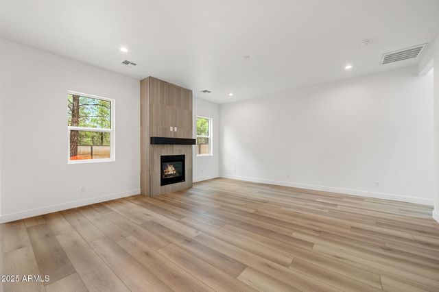 317 N VALERIAN Lane, Flagstaff, AZ 86004