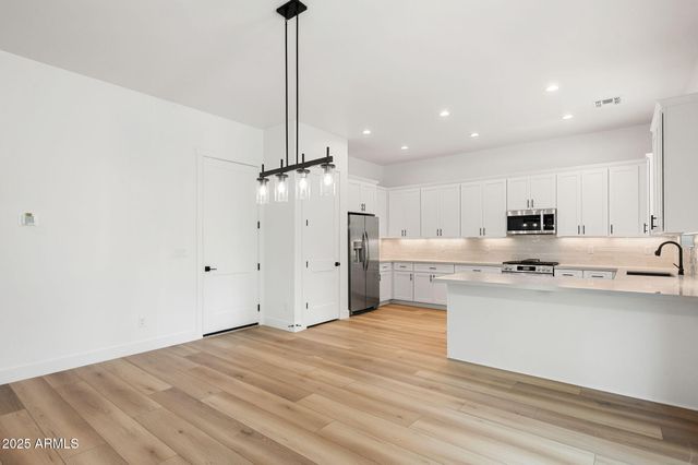 317 N VALERIAN Lane, Flagstaff, AZ 86004