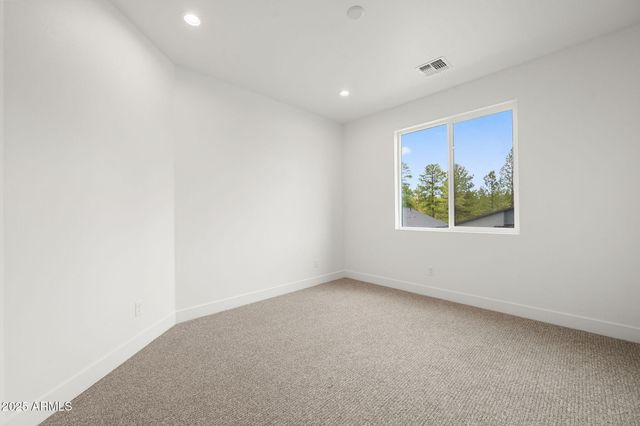 317 N VALERIAN Lane, Flagstaff, AZ 86004