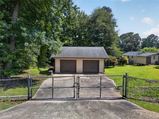 4387 Chelou Drive, Austell, GA 30106