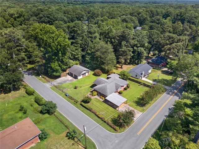 4387 Chelou Drive, Austell, GA 30106