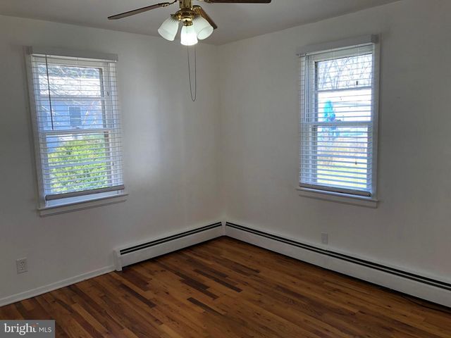 1114 BURTON ST, Woodbridge, VA 22191
