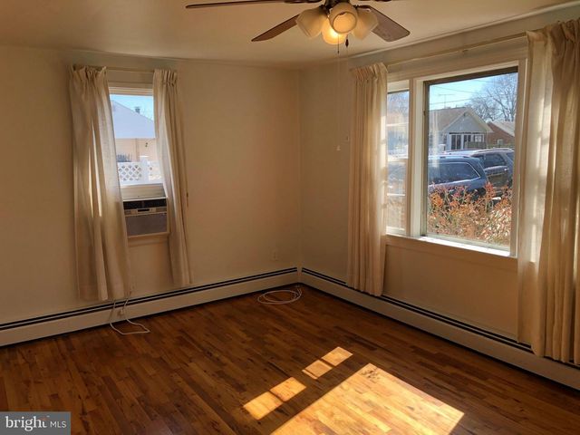 1114 BURTON ST, Woodbridge, VA 22191