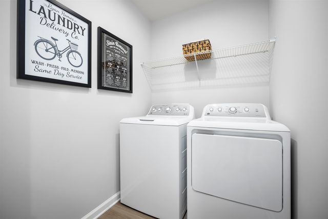 4 Myrtle Meadows Dr, Conway, SC 29526